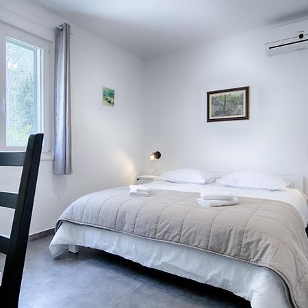 Apartmani Dule Komiža Esterno foto