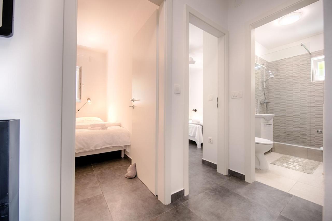 Apartmani Dule Komiža Esterno foto