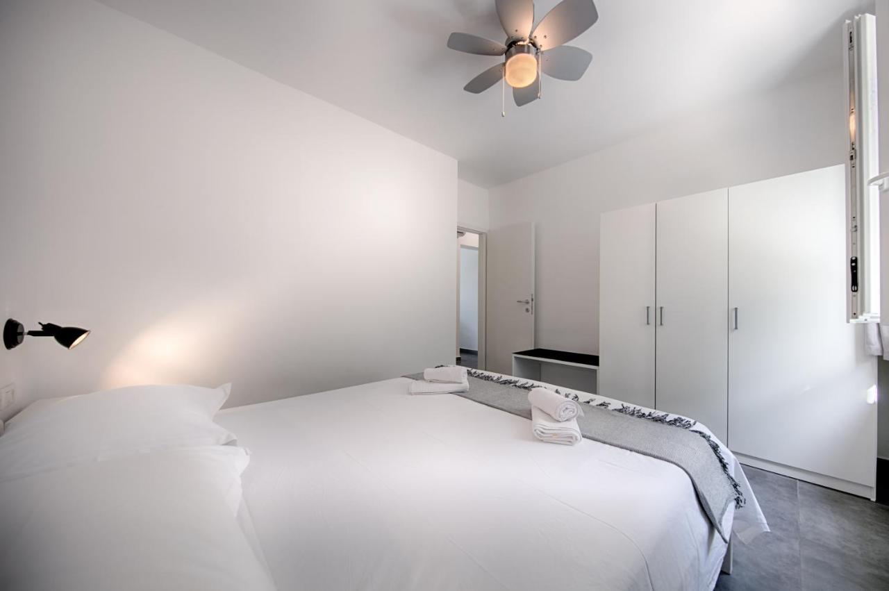 Apartmani Dule Komiža Esterno foto