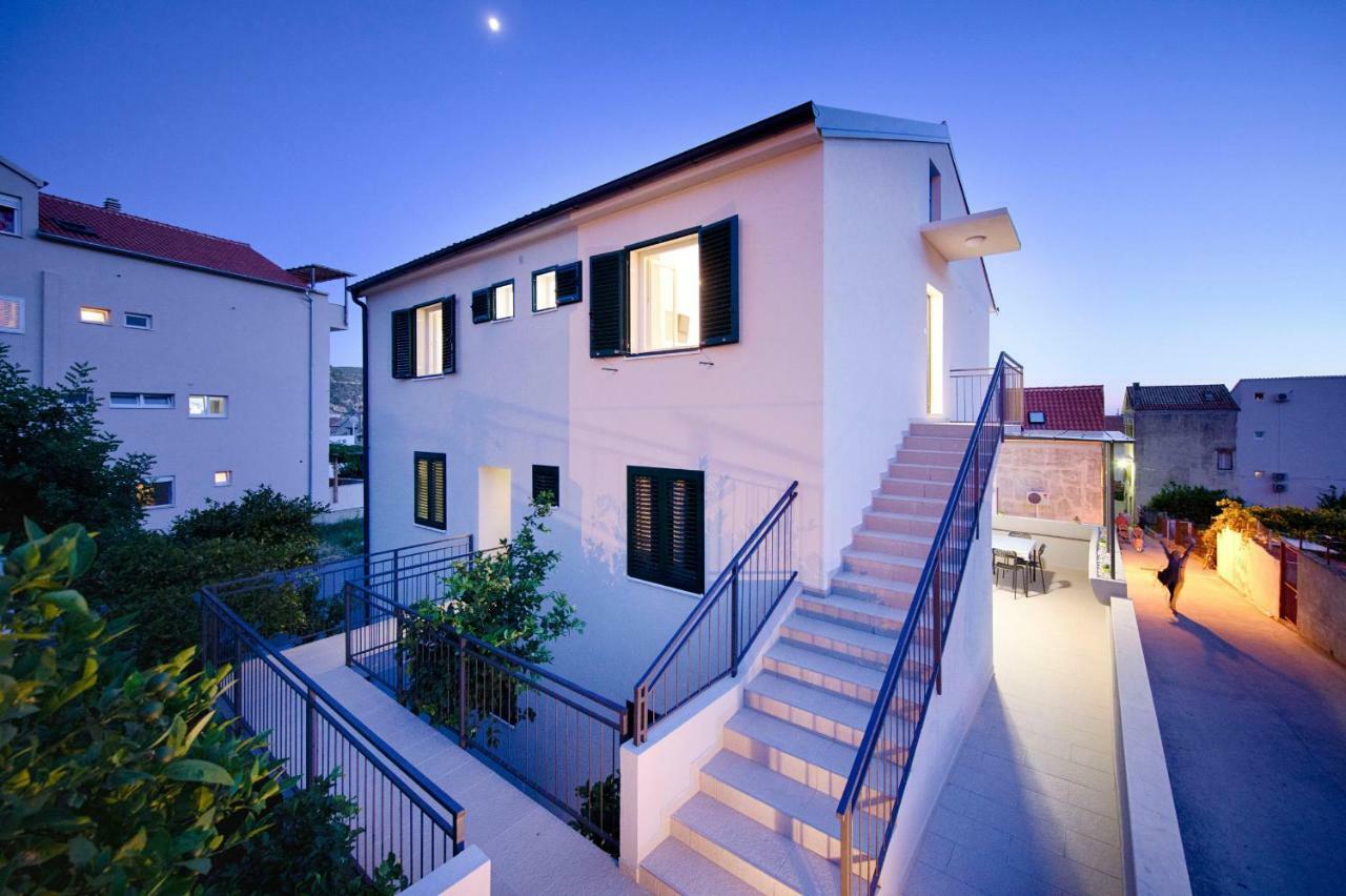 Apartmani Dule Komiža Esterno foto
