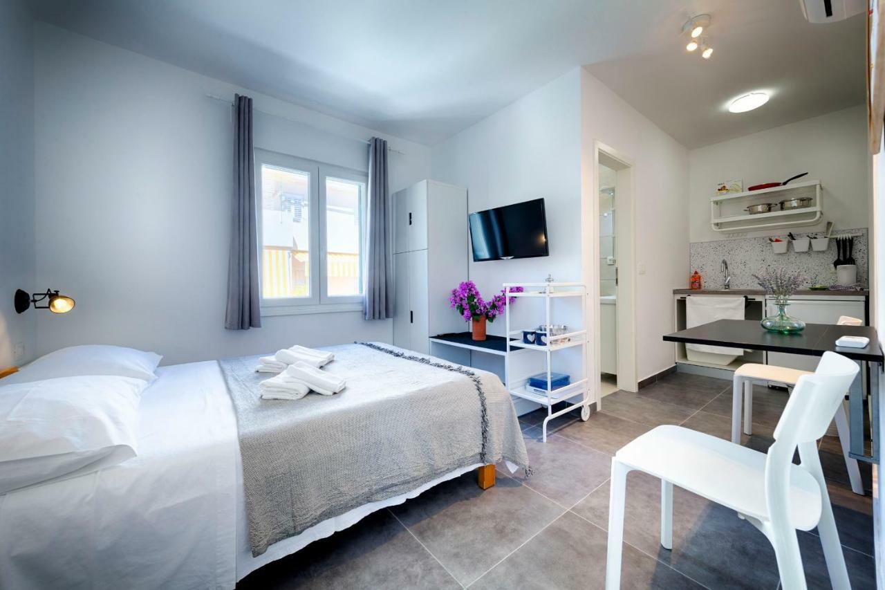 Apartmani Dule Komiža Esterno foto