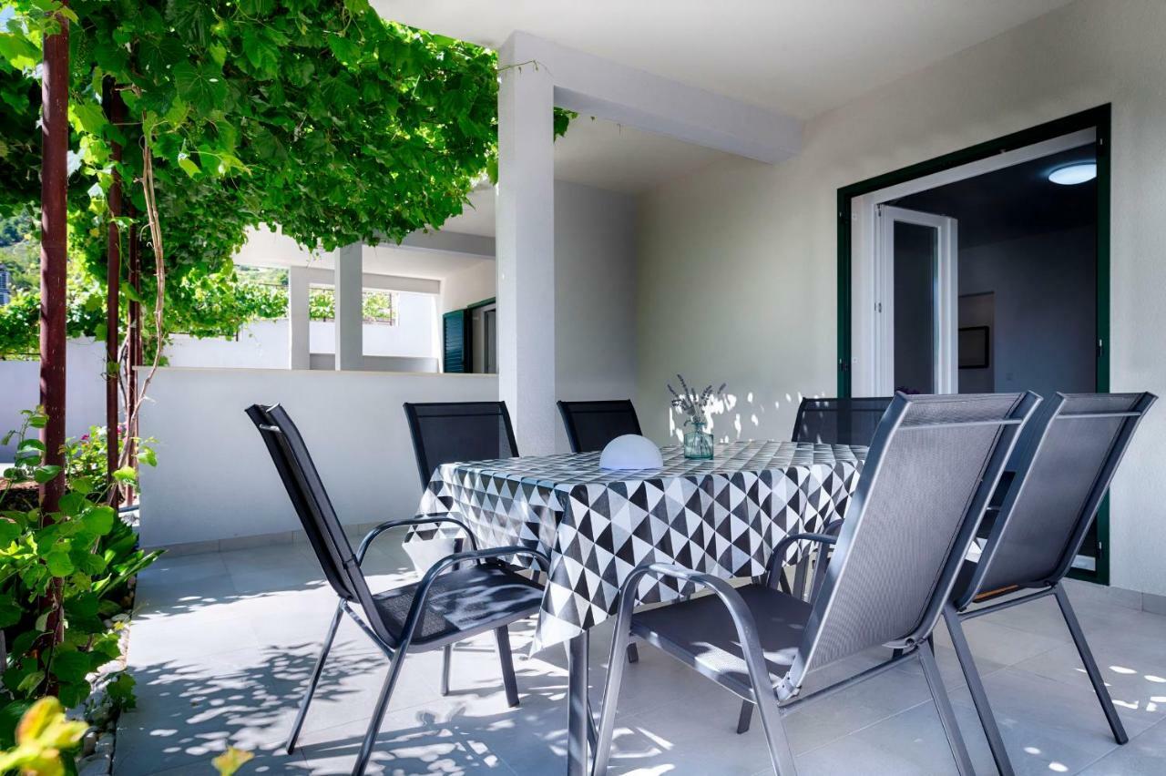 Apartmani Dule Komiža Esterno foto