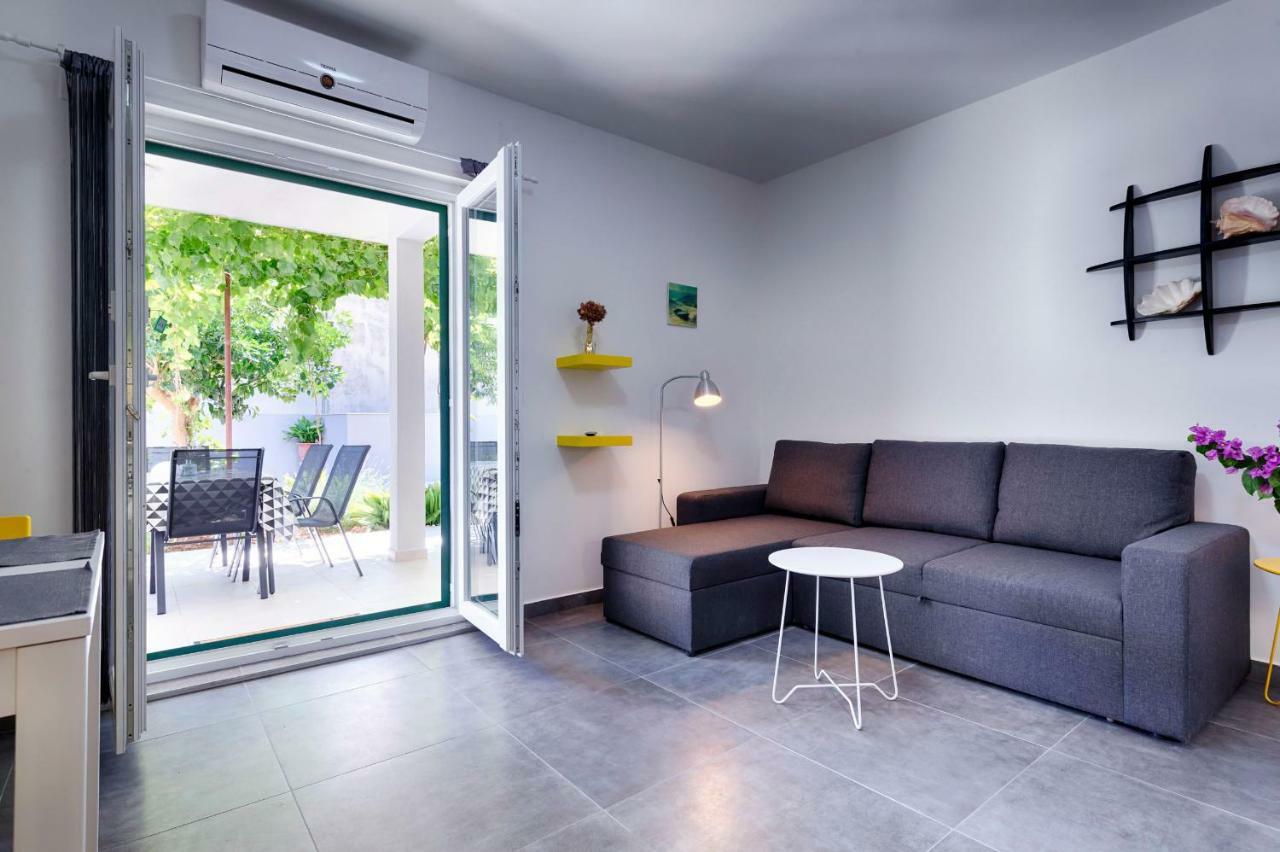 Apartmani Dule Komiža Esterno foto
