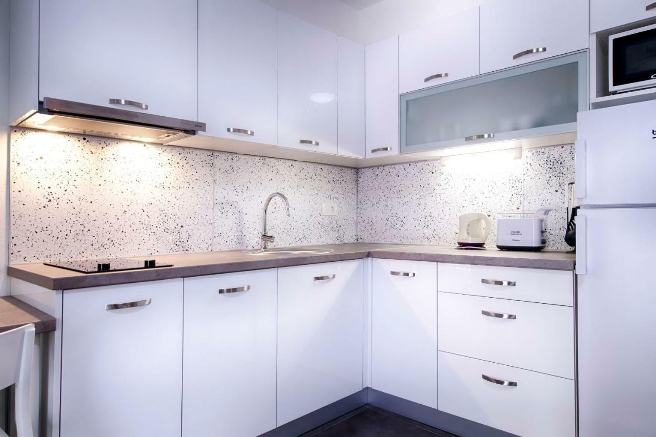 Apartmani Dule Komiža Esterno foto